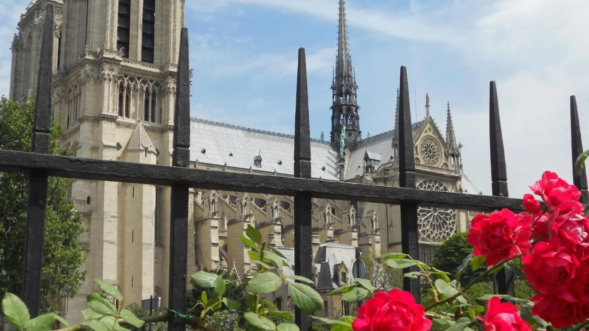 Apartment Concorde 3Br Green Paris