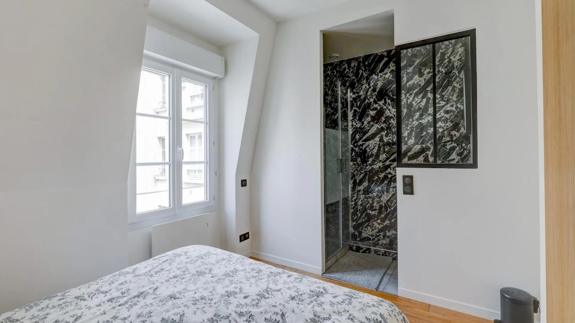 Concorde 3Br Green Paris 0*,